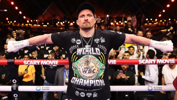 USYK: CÓRKA PRZED WALKĄ DZWONIŁA ZE SCHRONU