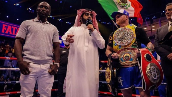 CANELO - CRAWFORD NA STADIONIE W LAS VEGAS