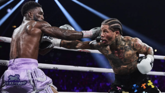 GERVONTA DAVIS STRACIŁ PAS WBA