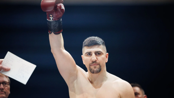 HUCK WYGRYWA NA PUNKTY W NIEMCZECH