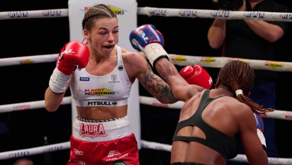 LAURA GRZYB DOMINUJE I ZDOBYWA PAS IBO!