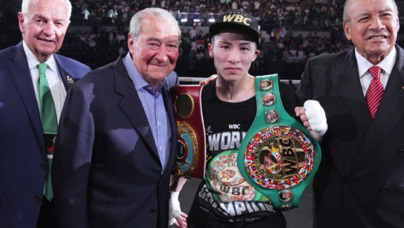 TOP RANK WRACA Z KONTRAKTEM W DAZN