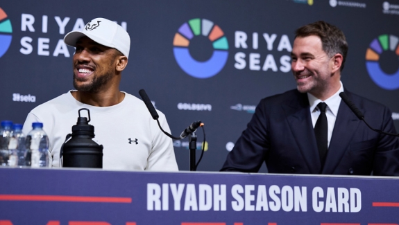 FURY - JOSHUA? EDDIE HEARN DEMENTUJE