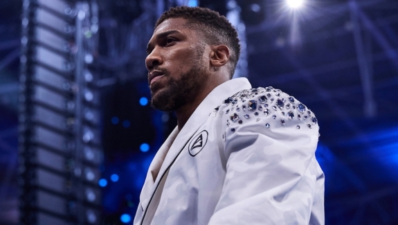 JOSHUA POTWIERDZA, ŻE WRÓCI DO BOKSU