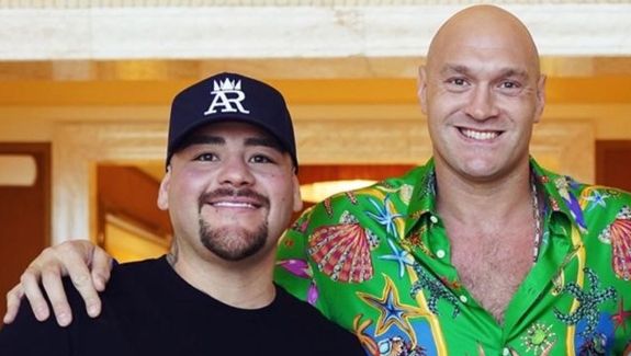 RUIZ JR NIE BĘDZIE RYWALEM FURY'EGO