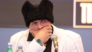 USYK ODDAŁ WSZYSTKIE PASY FEDREACYJNE!