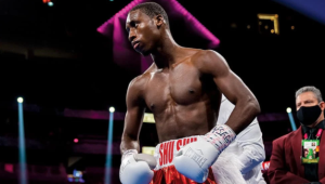 CARRINGTON PO RAZ PIERWSZY OBRONIŁ PAS WBC
